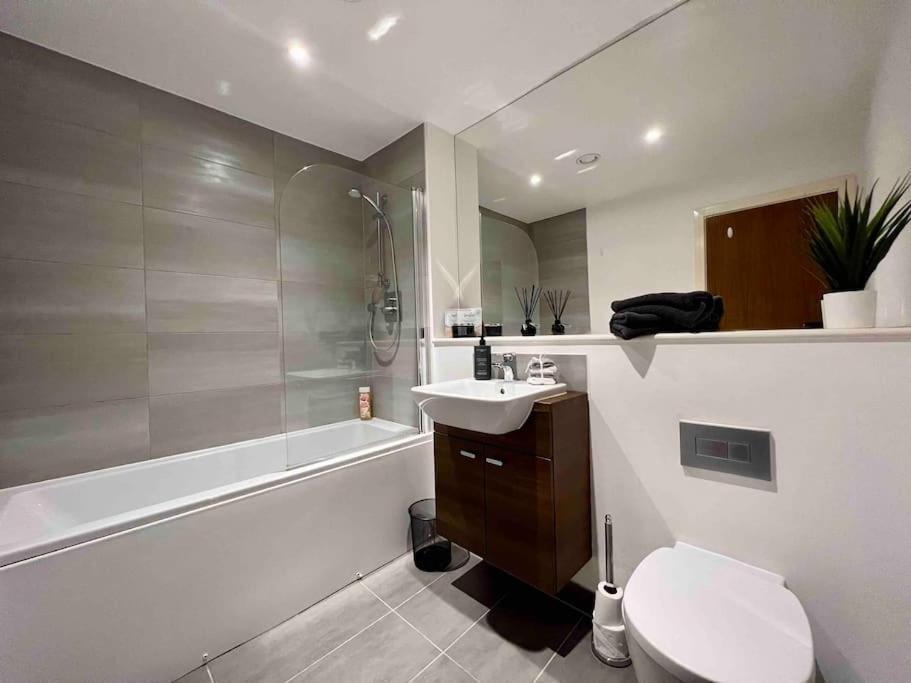 Liverpool Waterfront Apartment Exterior foto